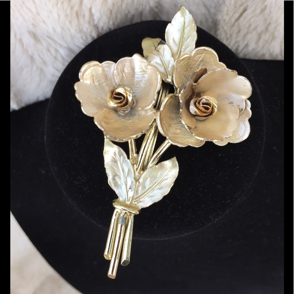 Vintage Flower Brooch